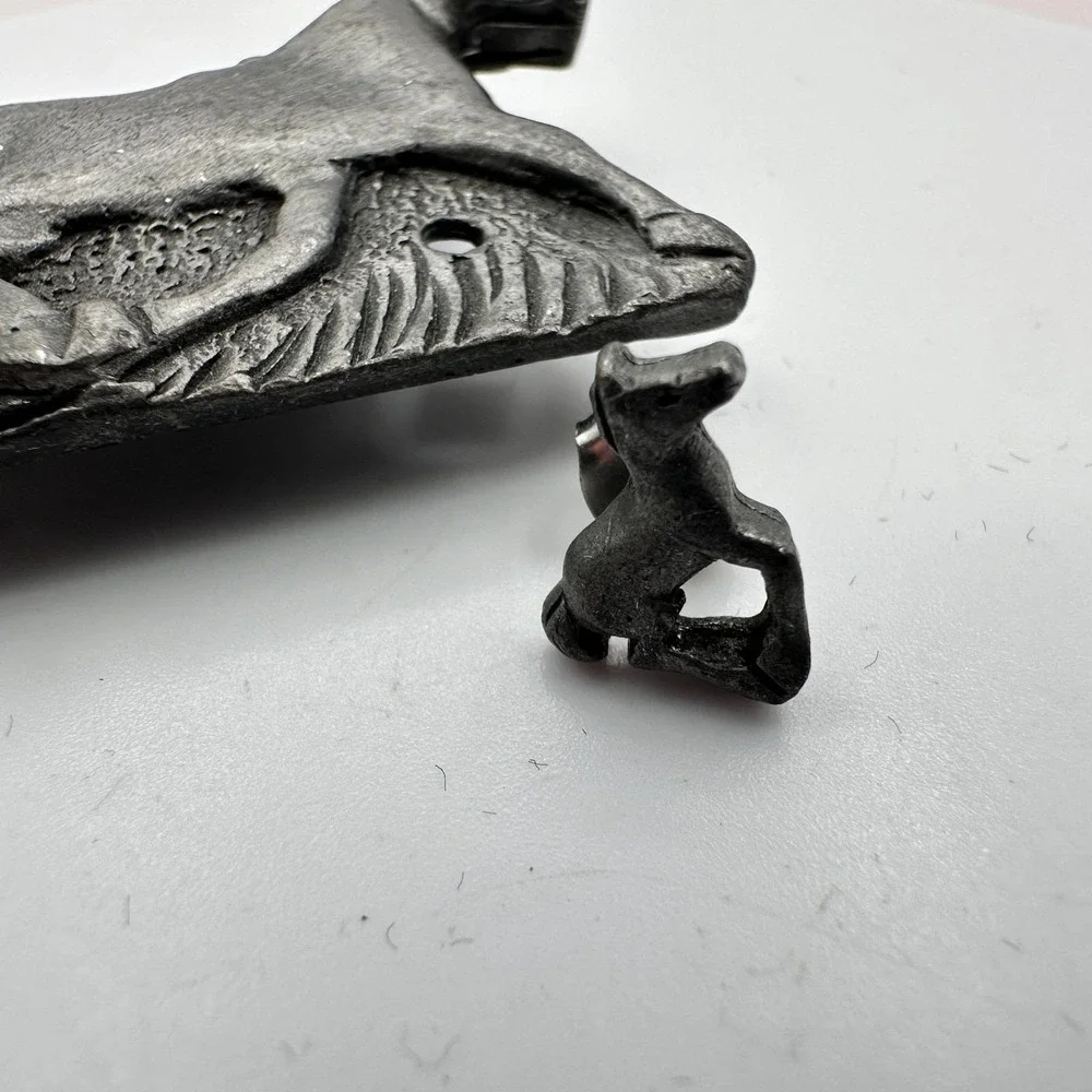 Vintage 90s Pewter Finish Mare Brooch Pin & Stud Earring Set Women's‎ Jewelry